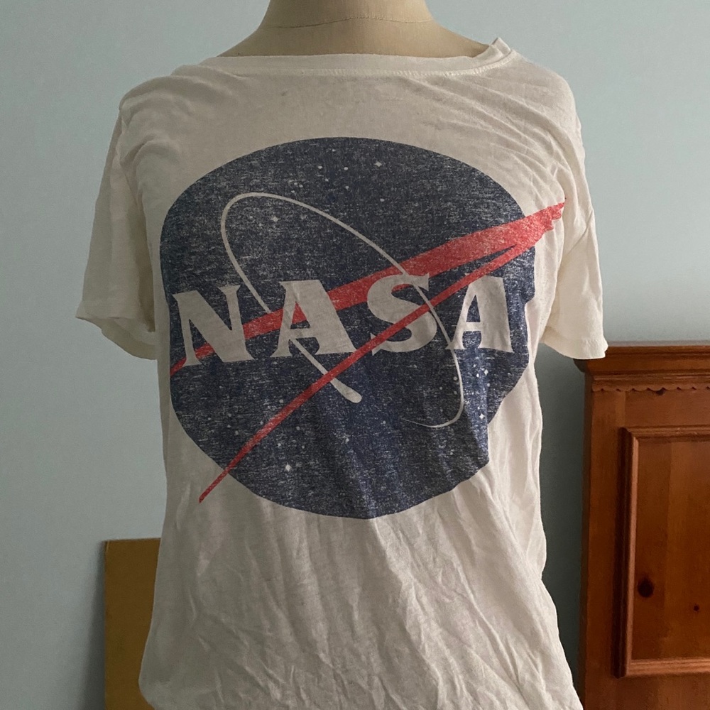 Nasa t-shirt